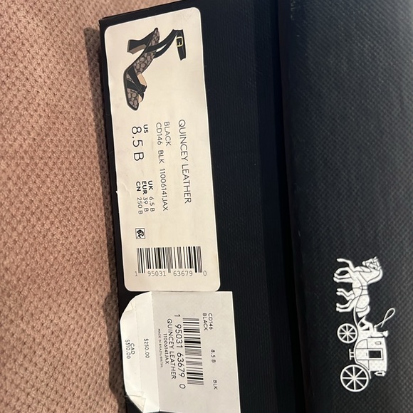 COACH
Quincey Signature Logo Ankle
Strap Dress Sandals size 8.5 in black - Picture 3 of 5